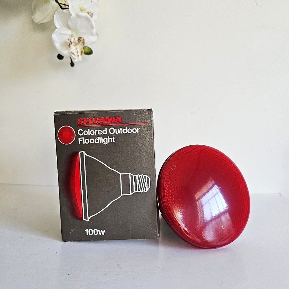 Vintage Sylvania Blue Floodlight 100W NOS Outdoor Bulb Made USA PAR